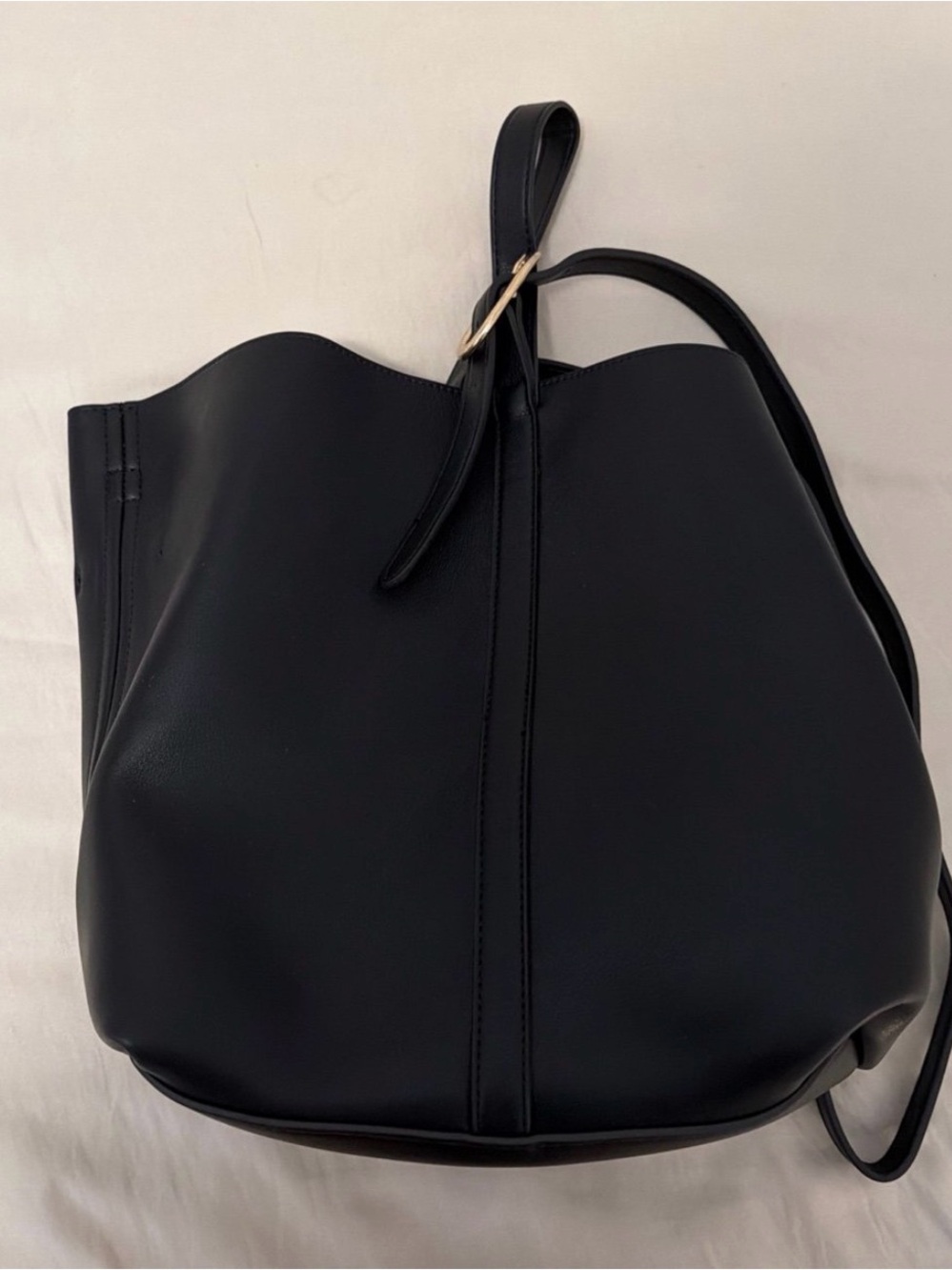 Viral Old Navy Medium Carrie Tote Bag Black Faux Leather Zac Posen